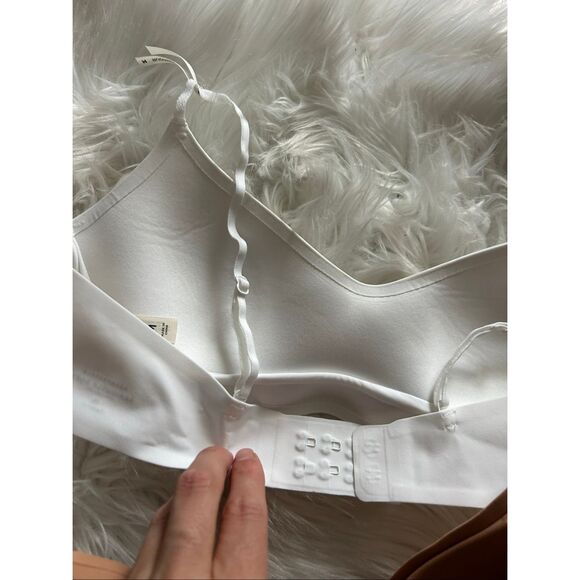 Abercrombie and Fitch and Aeropostale  size medium girls bras white and tan brow - Picture 5 of 8